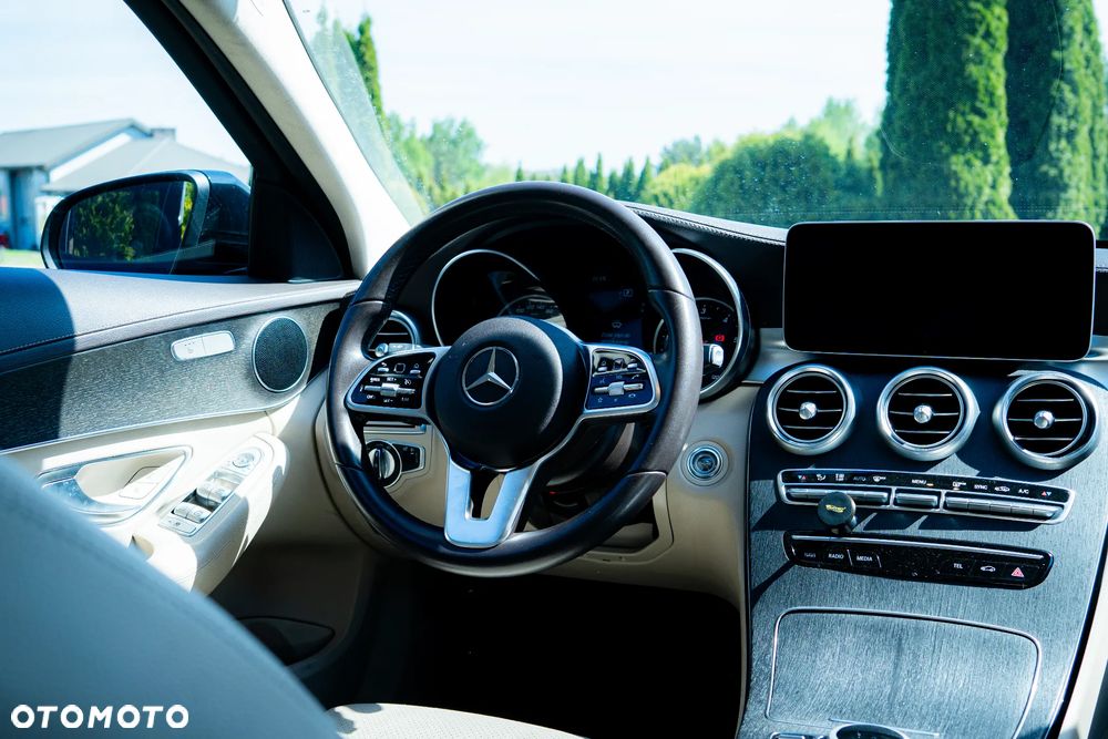 Mercedes-Benz Klasa C 300 d 9G-TRONIC AMG Line - 15