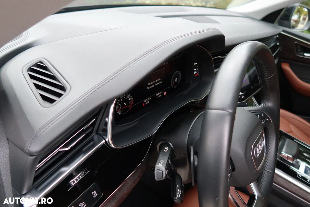 Audi Q8 55 TFSI quattro Tiptronic MHEV - 17