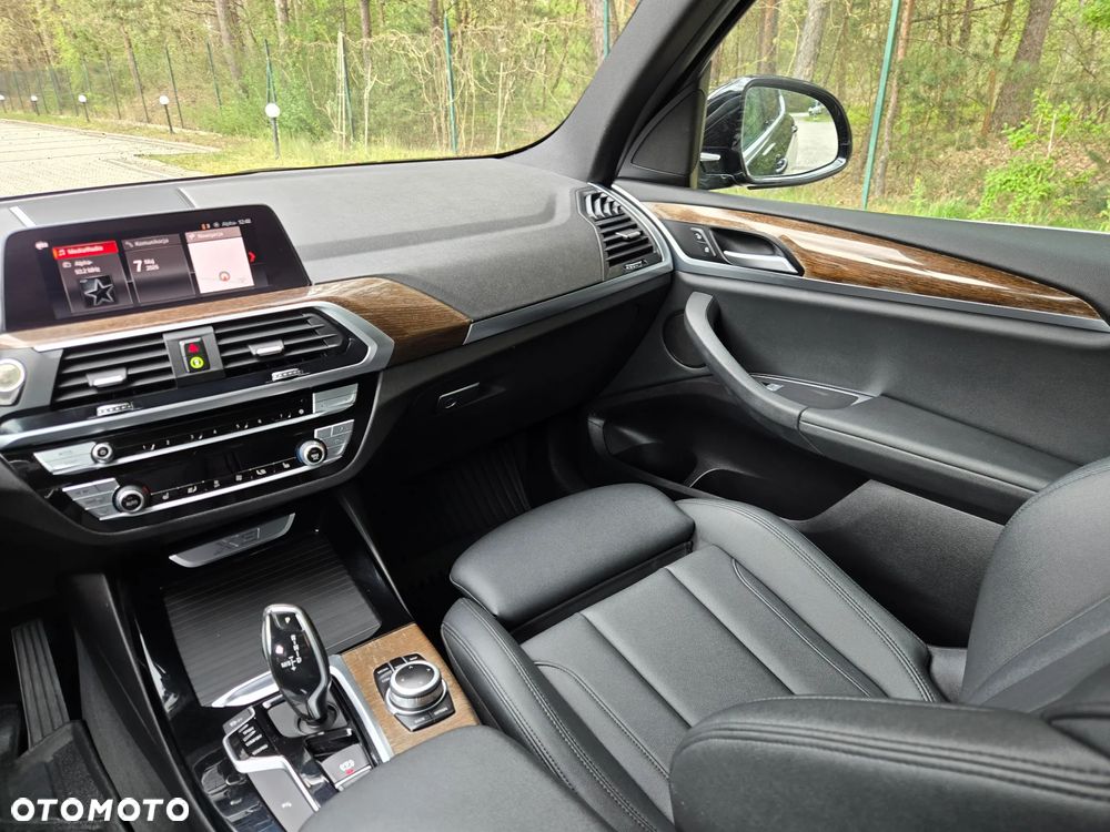 BMW X3 - 25