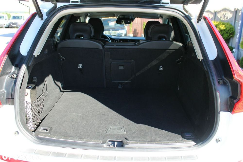 Volvo XC 60 - 35