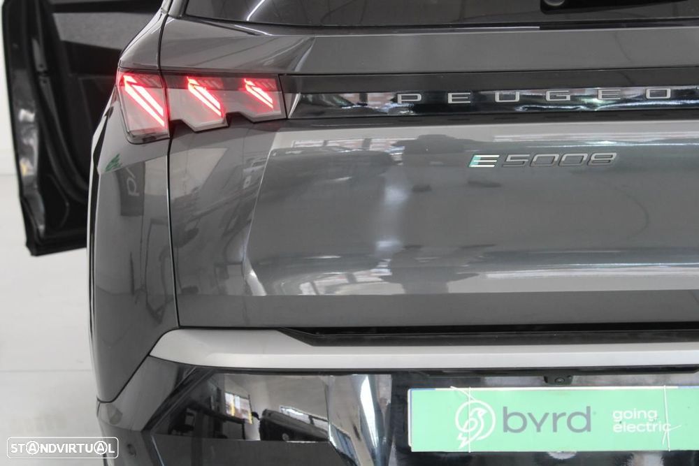 Peugeot E-5008 73 kWh GT - 7
