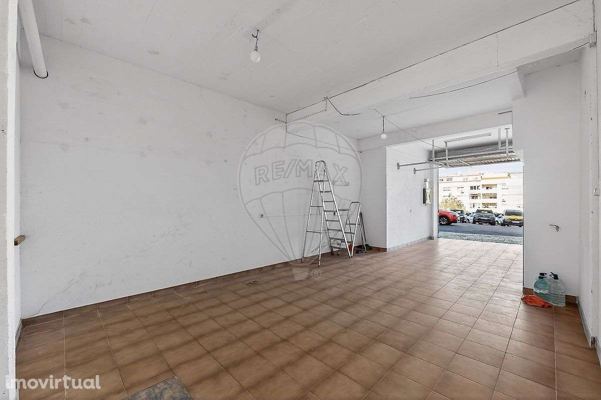 Garagem  para arrendamento - Grande imagem: 2/3
