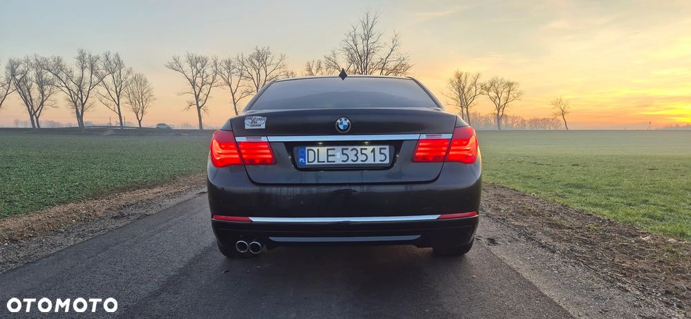 BMW Seria 7 730Ld Edition Exclusive - 16