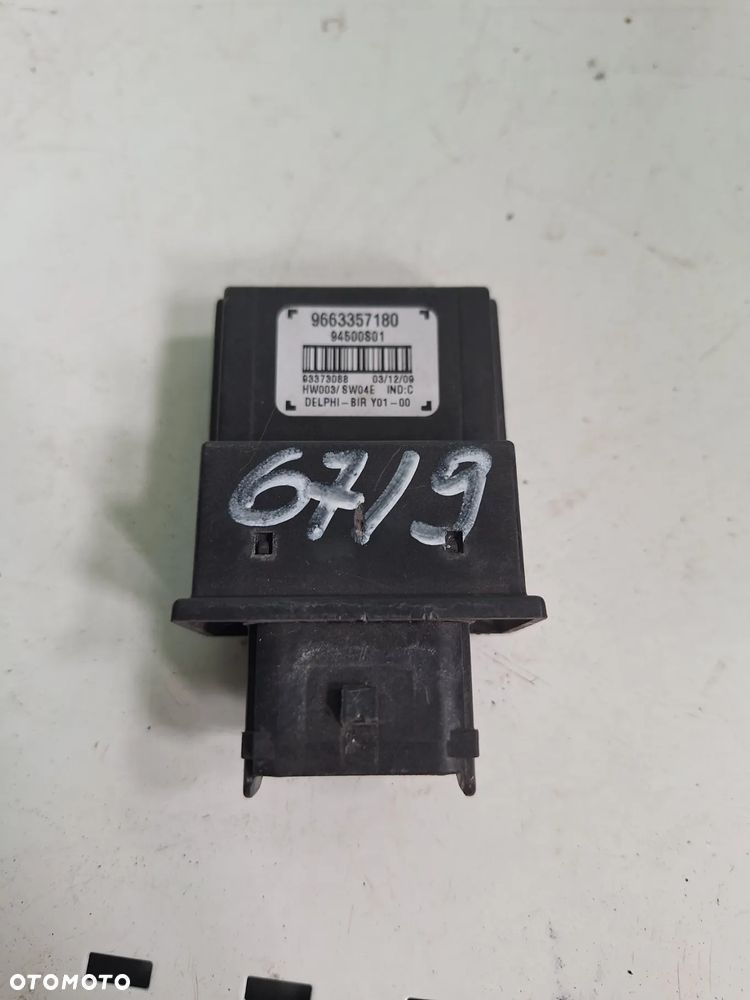 przekaznik moduł świateł 9663357180 PEUGEOT 3008  5008   (67/9)