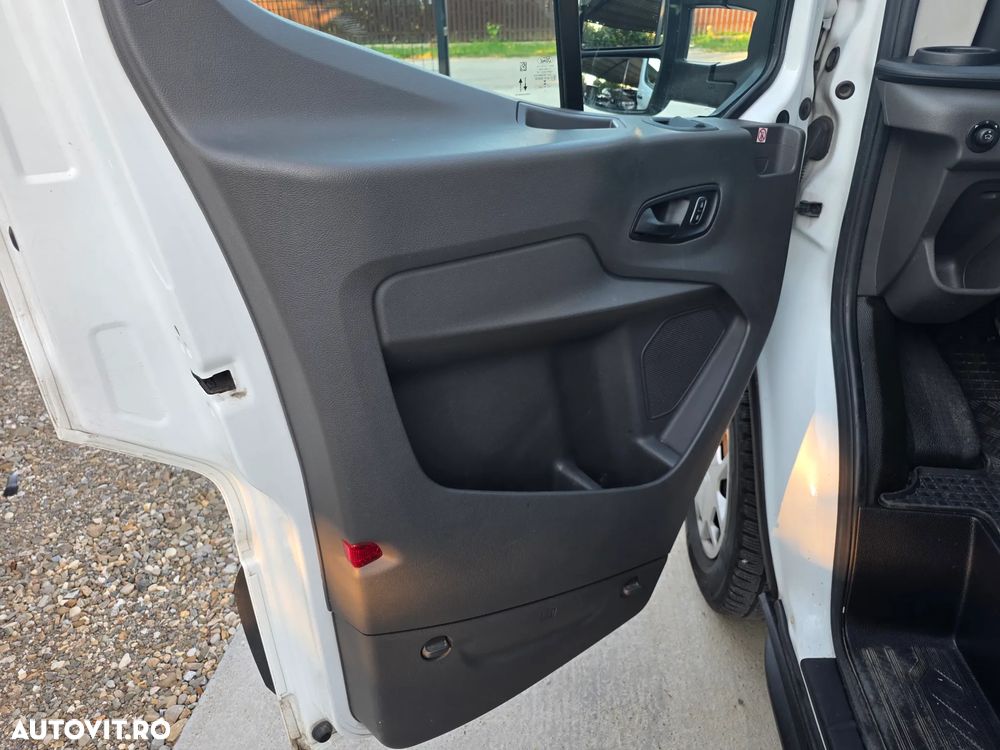 Ford TRANSIT - 28