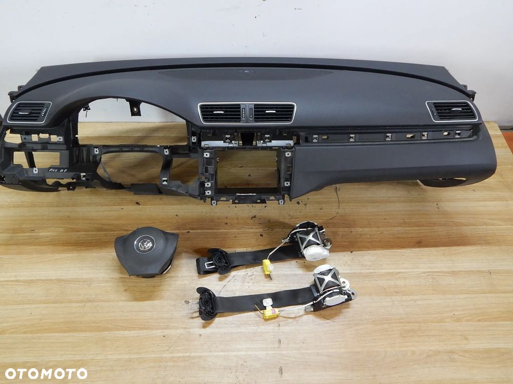 Deska rozdzielcza kokpit konsola pas bezp airbag VW Passat B7 10-15  Łuków części - 1