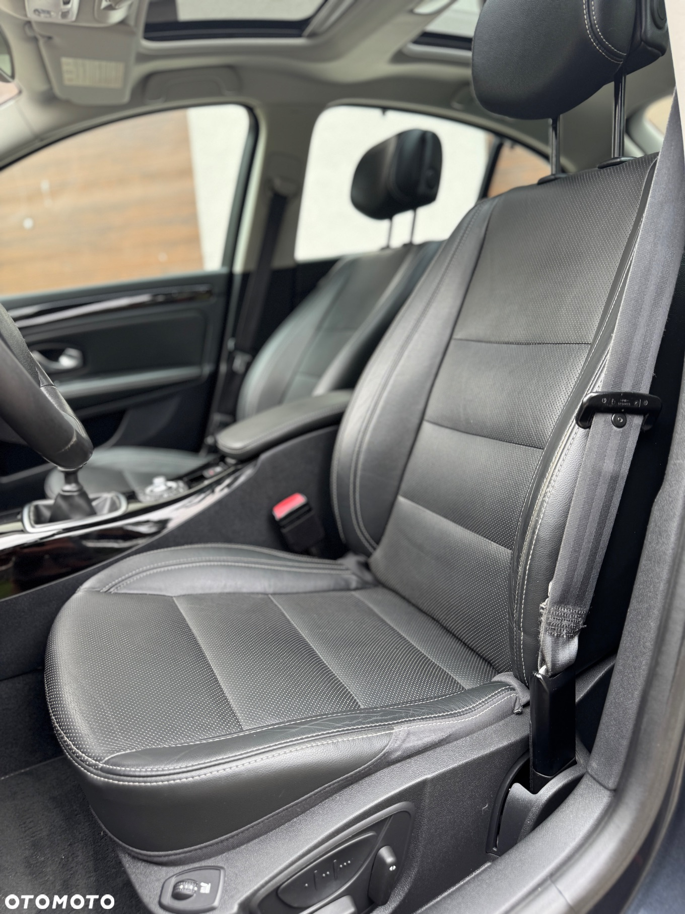 Renault Laguna dCi 180 FAP Initiale - 18