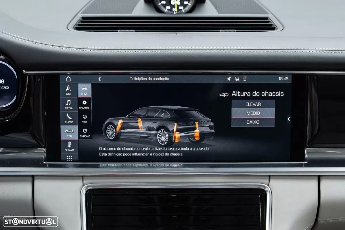 Porsche Panamera Sport Turismo 4 E-Hybrid - 36