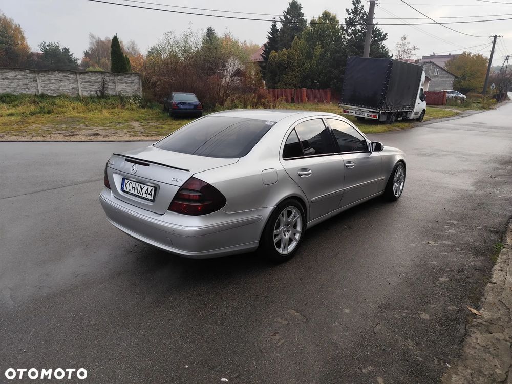 Mercedes-Benz E-Class 2003 photo 4