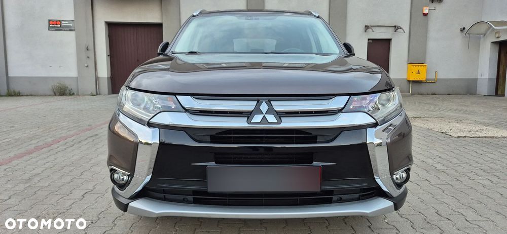 Mitsubishi Outlander 2.0 2WD Diamant Edition - 27