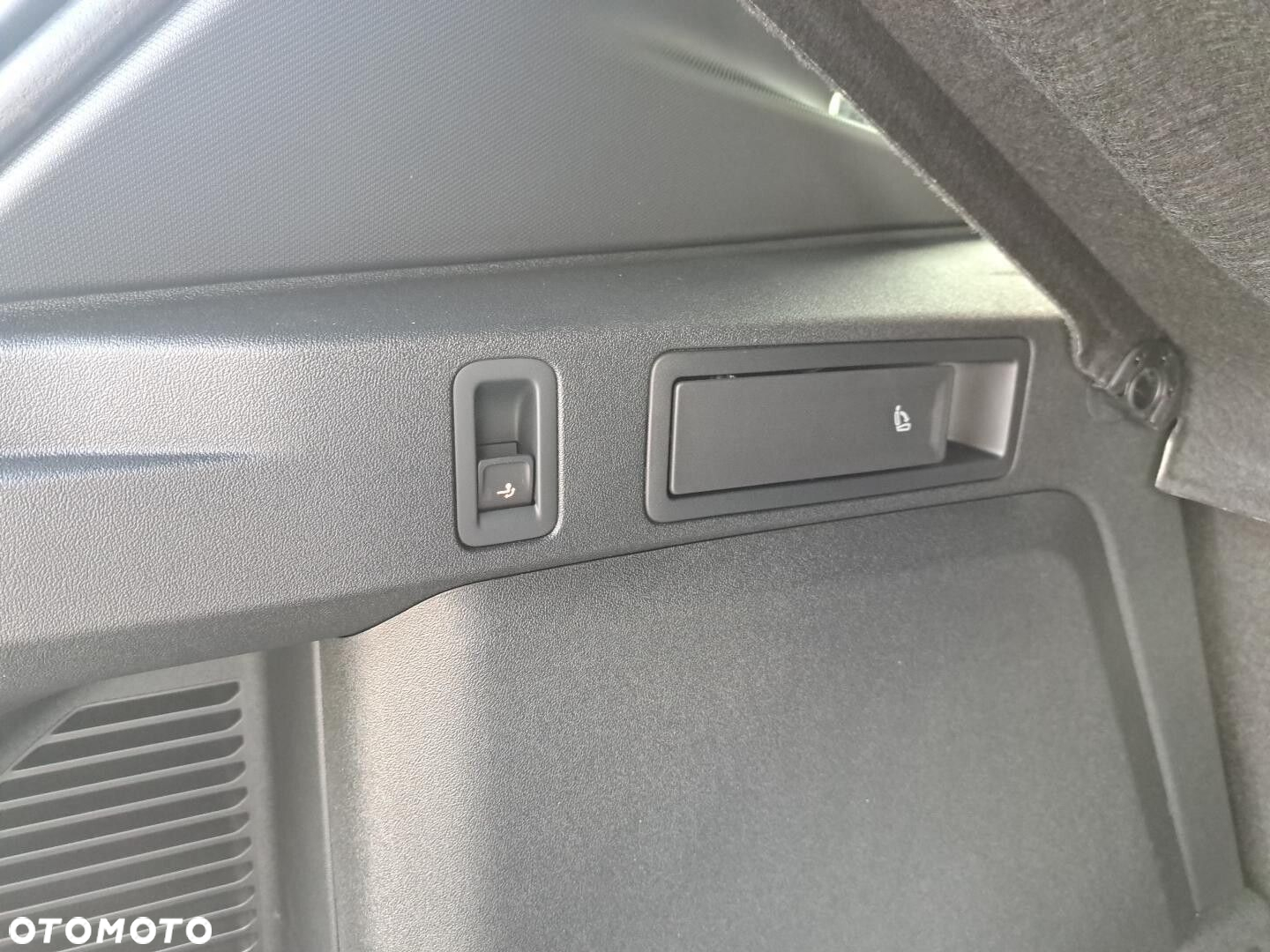 Volkswagen Tiguan - 20