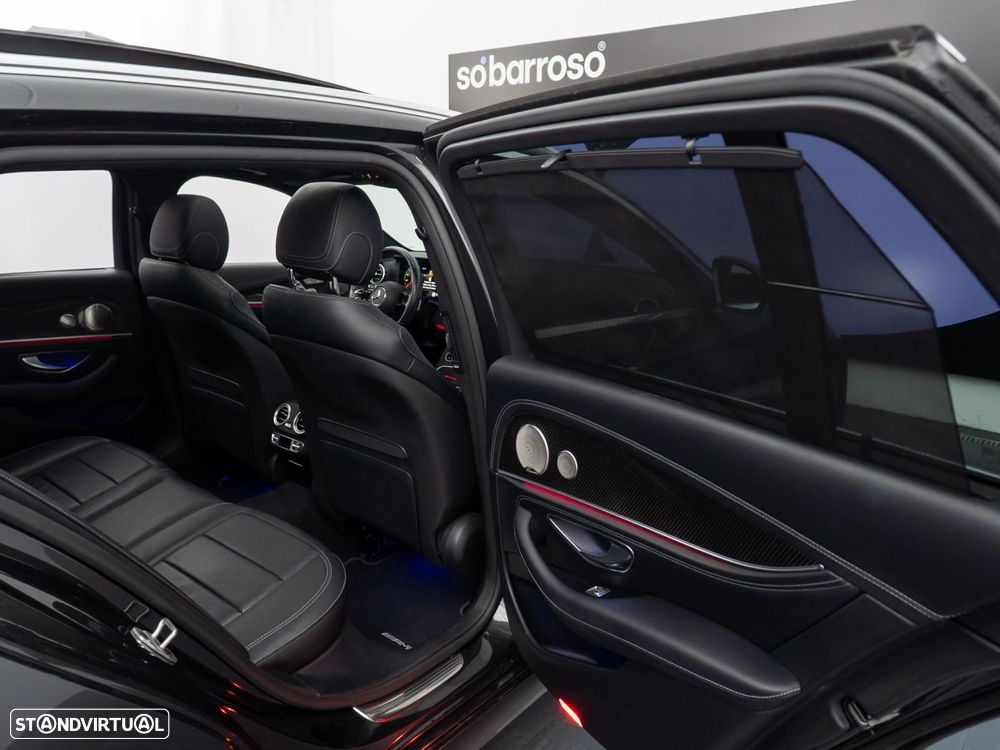 Mercedes-Benz E 300 de AMG Line - 46