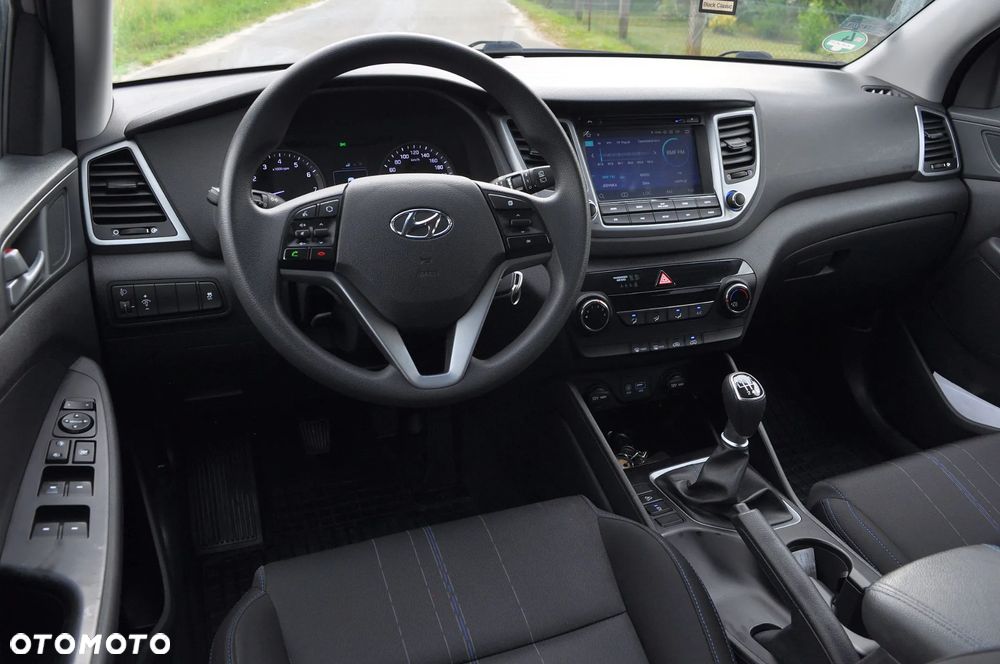 Hyundai Tucson 1.6 GDI BlueDrive GO 2WD - 18