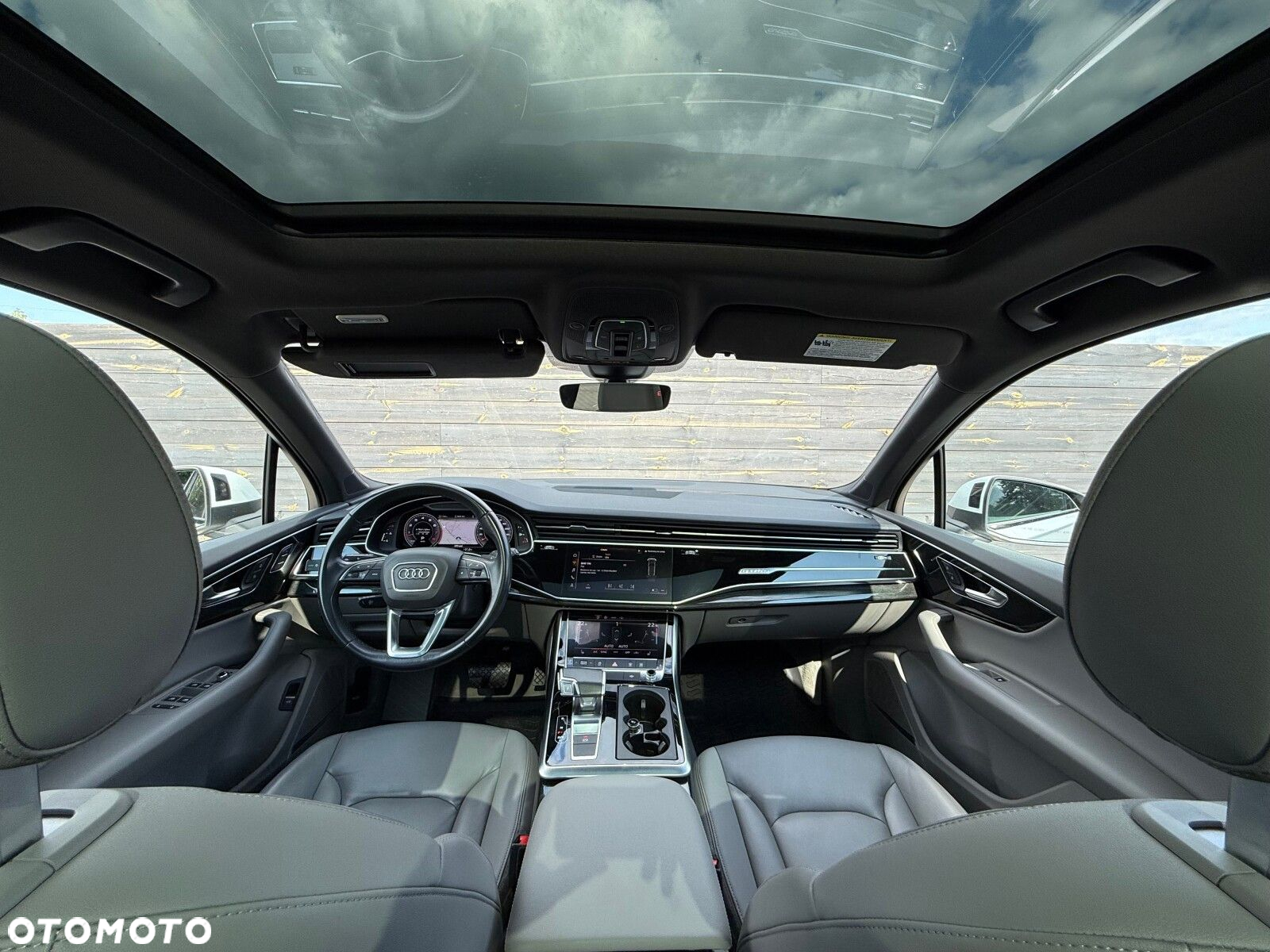 Audi Q7 - 25