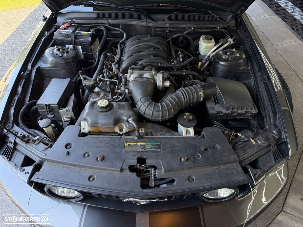 Ford Mustang - 32