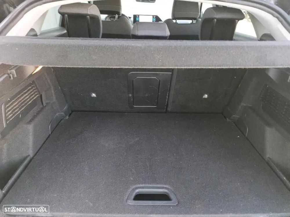 Citroën C4 PureTech 130 Stop&Start EAT8 SHINE - 12