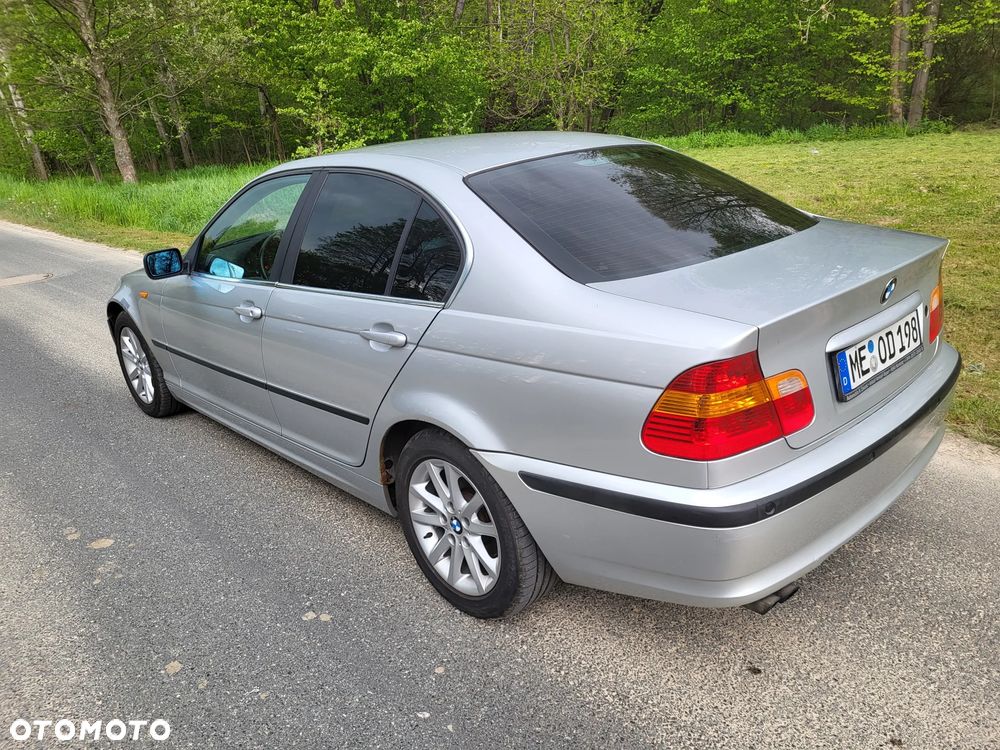 BMW Seria 3 325i - 7