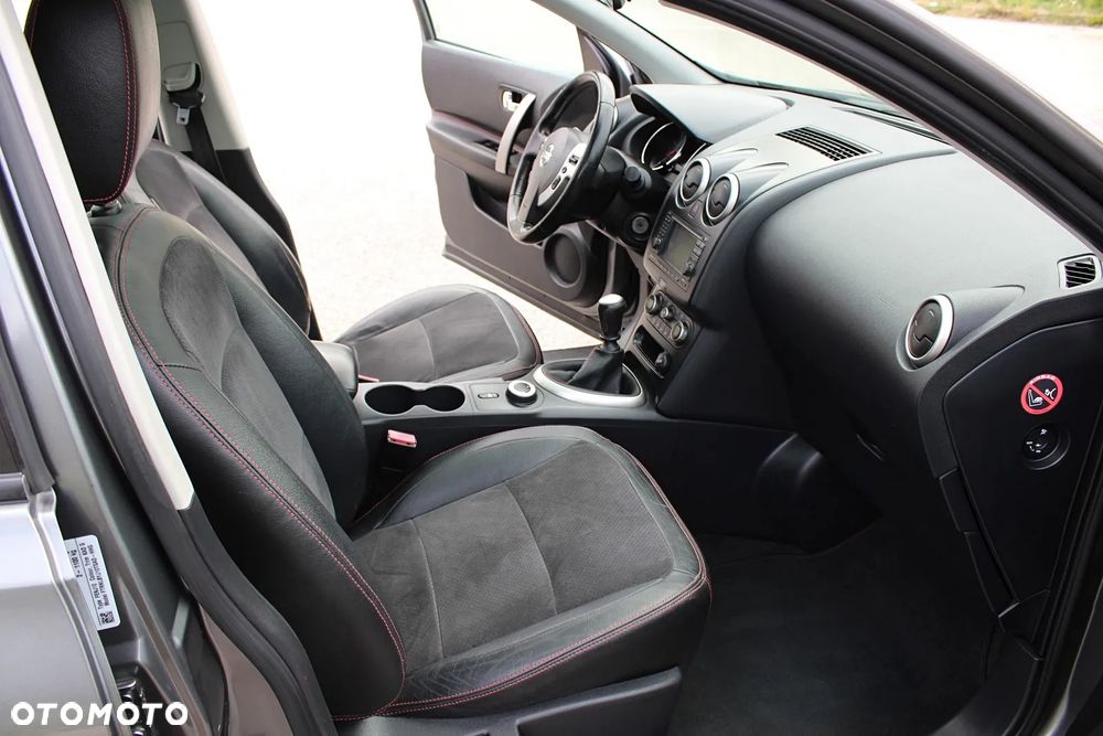 Nissan Qashqai 1.6 DCi ALL-MODE 4x4i TEKNA - 23