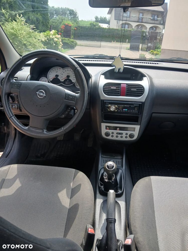 Opel Corsa 1.2 16V Cosmo - 7