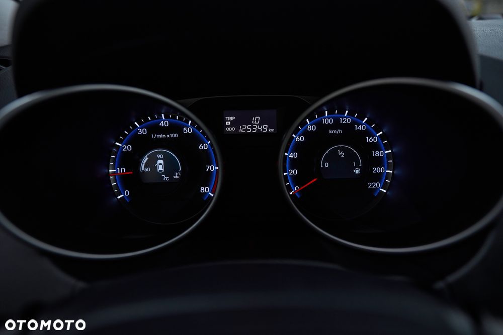 Hyundai ix35 1.6 2WD Fifa World Cup Edition - 28