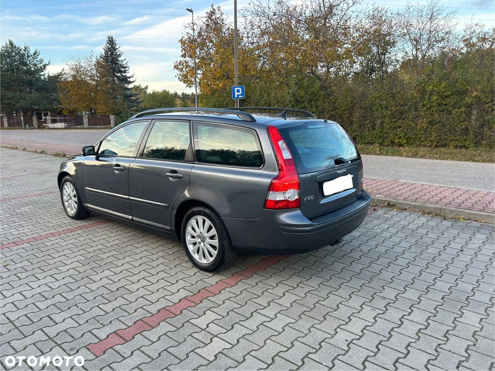 Volvo V50 2.4 Momentum - 11