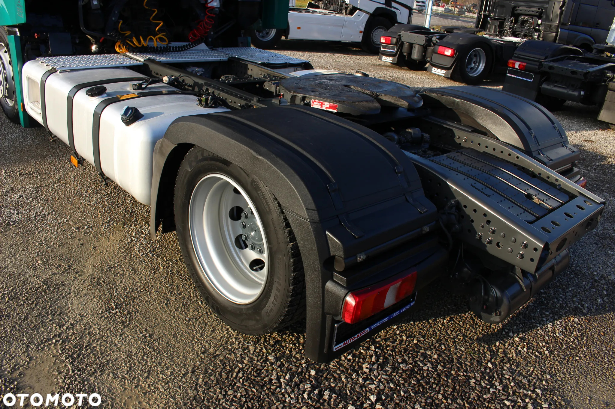 Mercedes-Benz ACTROS 1845 /LOW DECK /MEGA / 2 ZBIORNIKI /KLIMA POSTOJOWA /GPS/**SERWIS FR **/ IDEALNY STAN / - 7