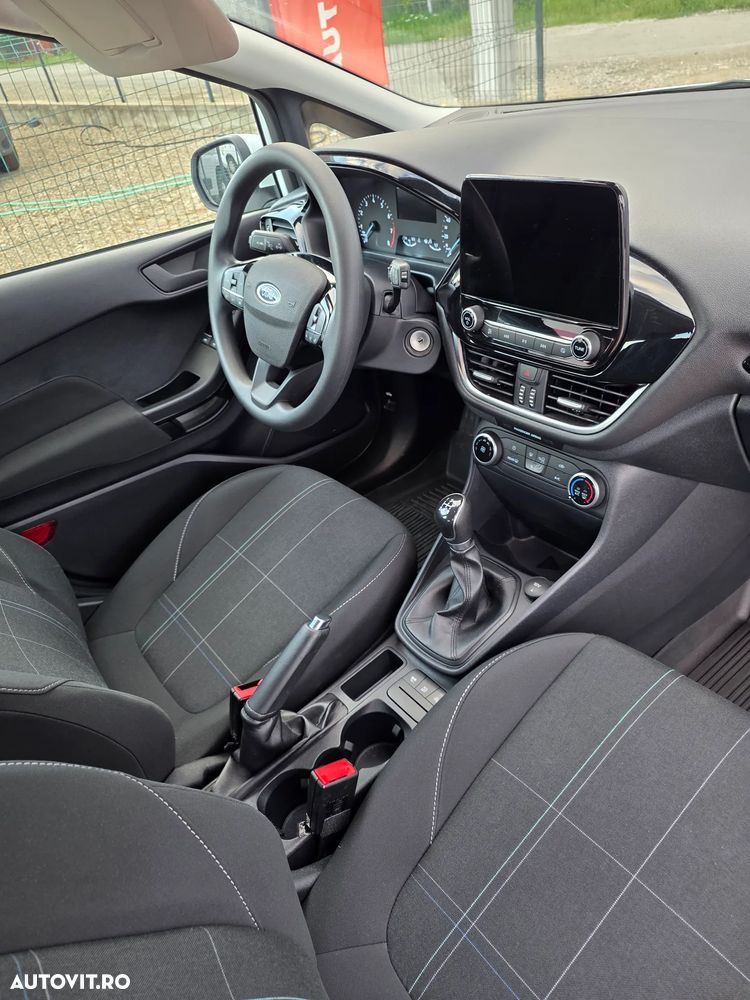 Ford Fiesta - 17