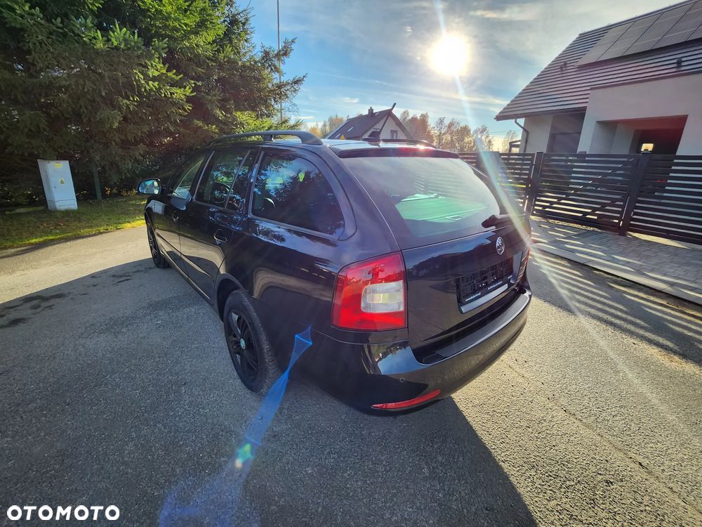 Skoda Octavia Combi 2.0 TDI Laurin & Klement - 10