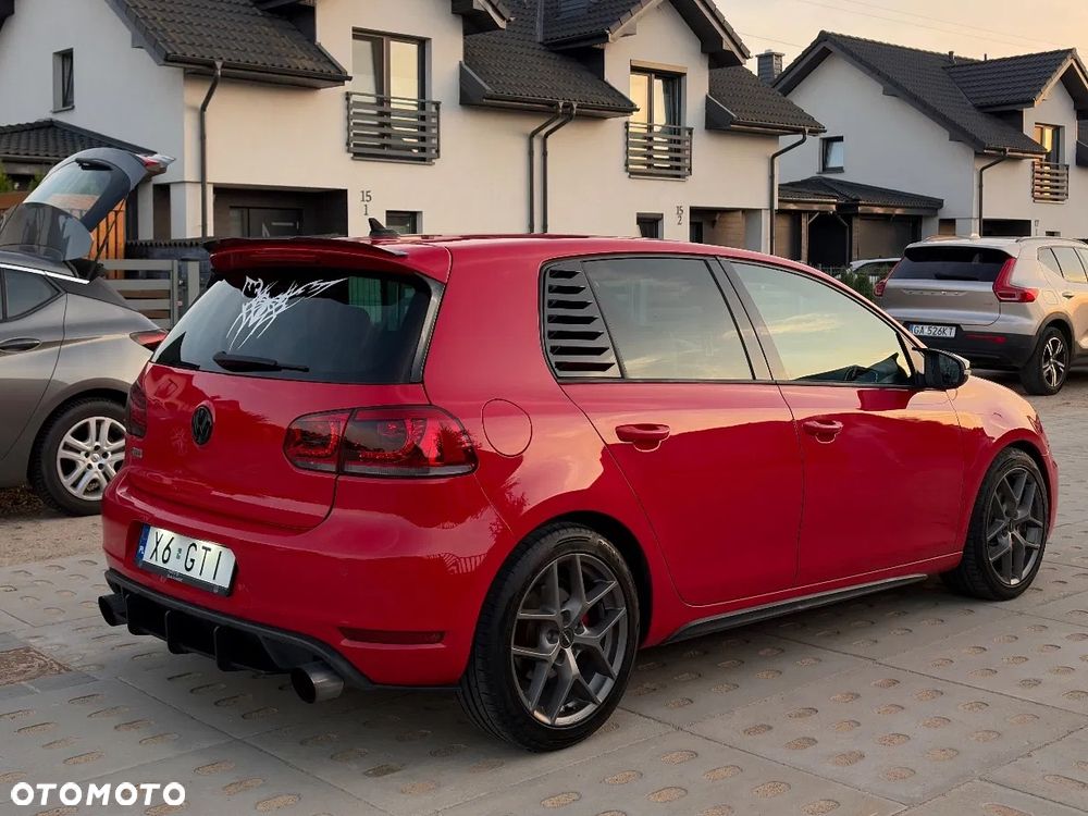 Volkswagen Golf - 5