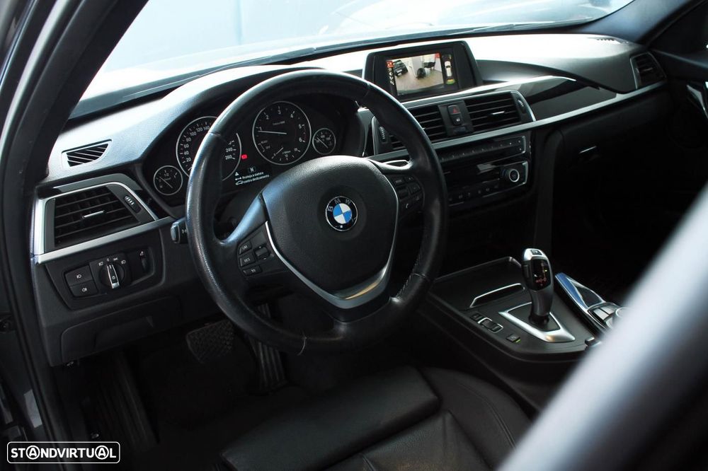 BMW 318 d Touring Line Sport Auto - 3