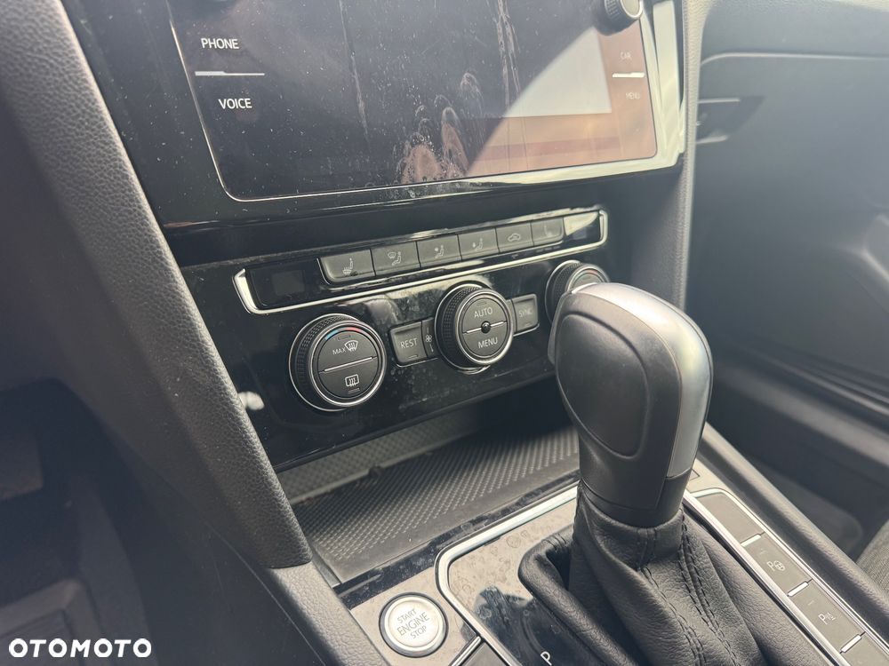Volkswagen Passat 2.0 TSI Elegance DSG - 11
