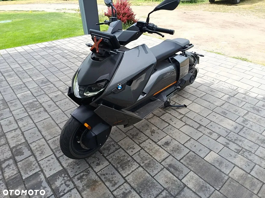 BMW CE 04 - 2