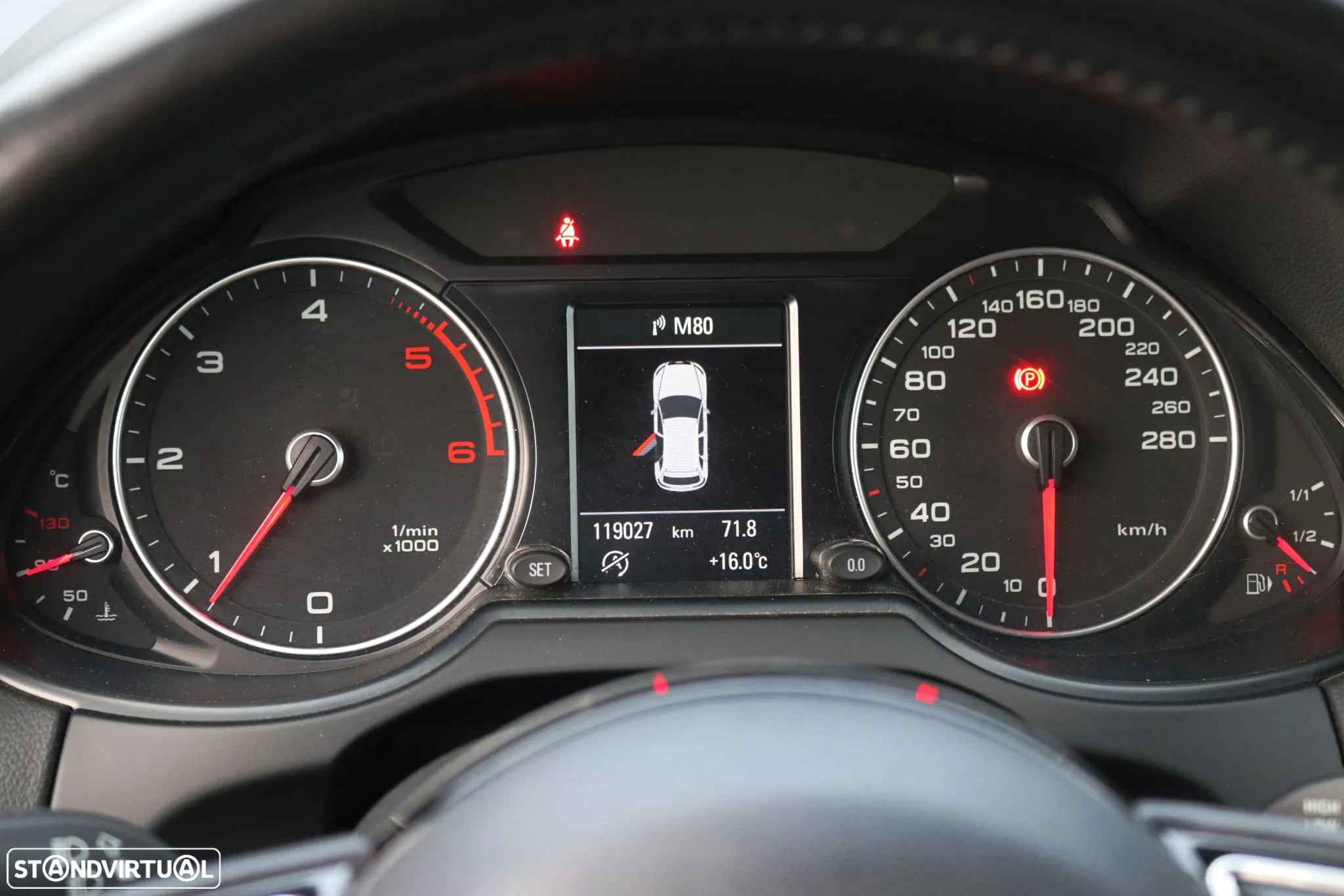 Audi Q5 2.0 TDi S-line - 28