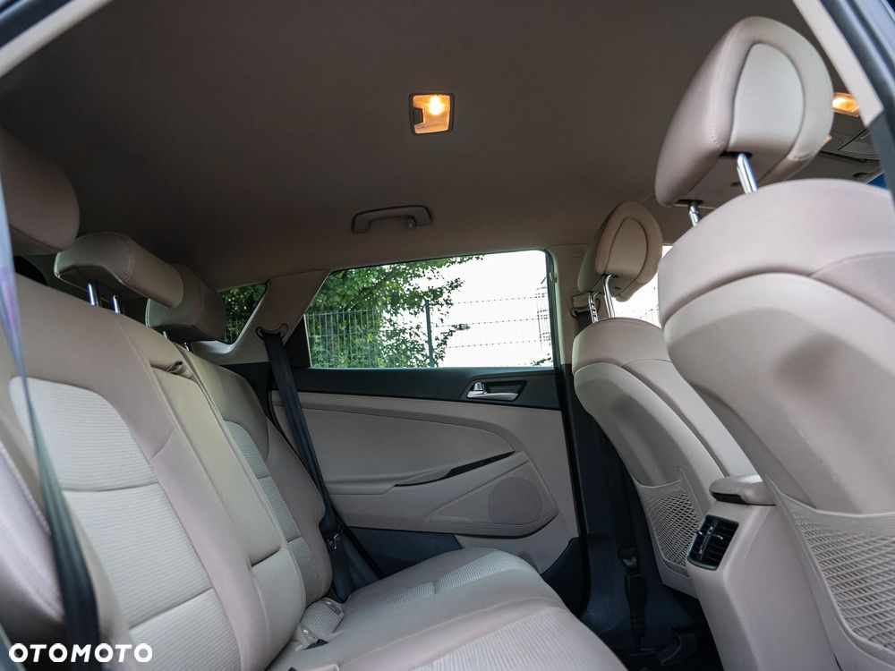 Hyundai Tucson 1.7 CRDI BlueDrive Comfort 2WD - 27