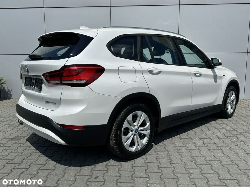 BMW X1 xDrive25e Advantage - 11
