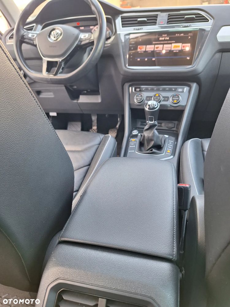 Volkswagen Tiguan - 17