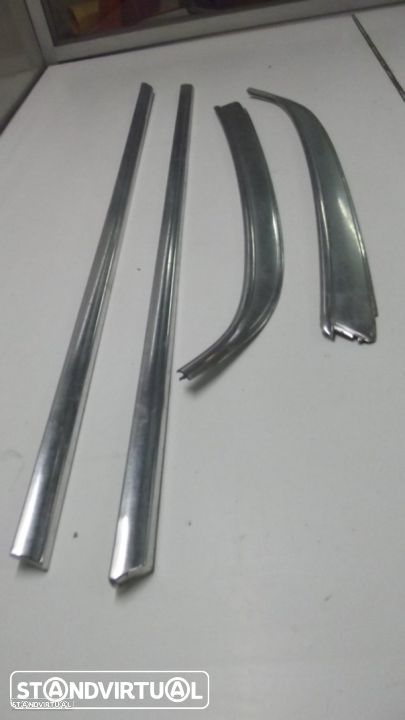 Mercedes 123  carrinha frisos - 2