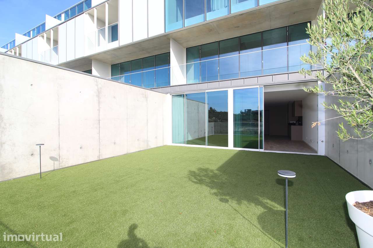 T1 NOVO COM TERRAÇO | ALUM CASTELO DA MAIA | ISMAI | METRO - Grande imagem: 2/14