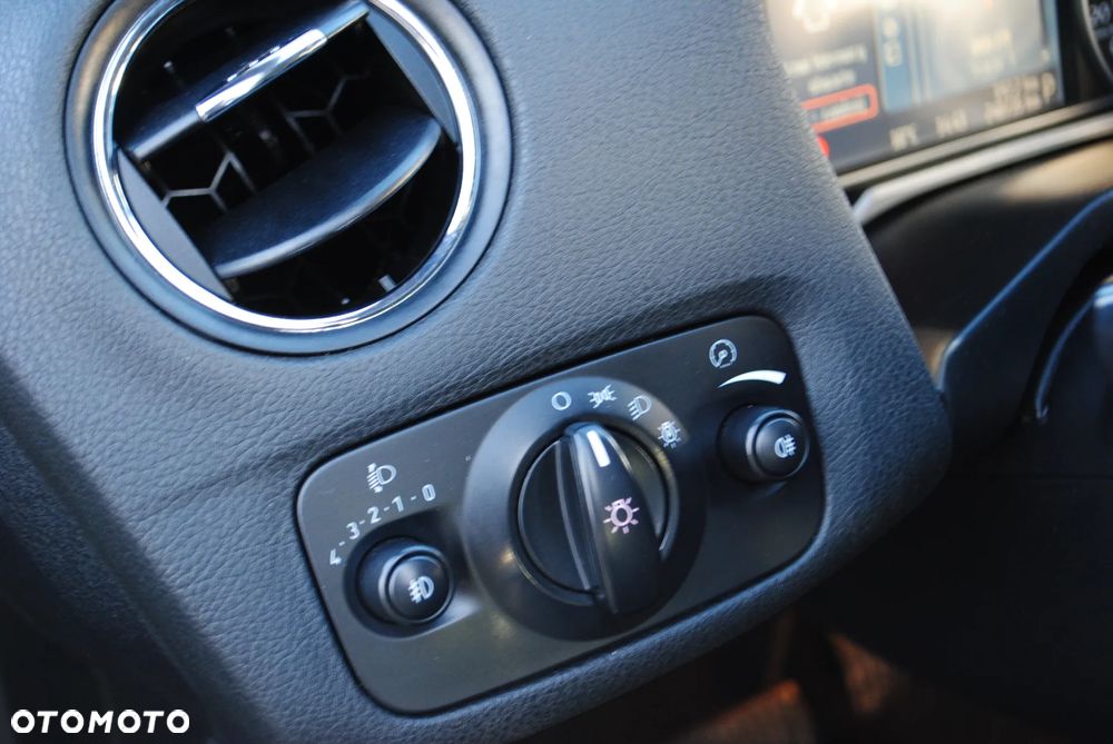 Ford Mondeo 2.0 TDCi Titanium - 18