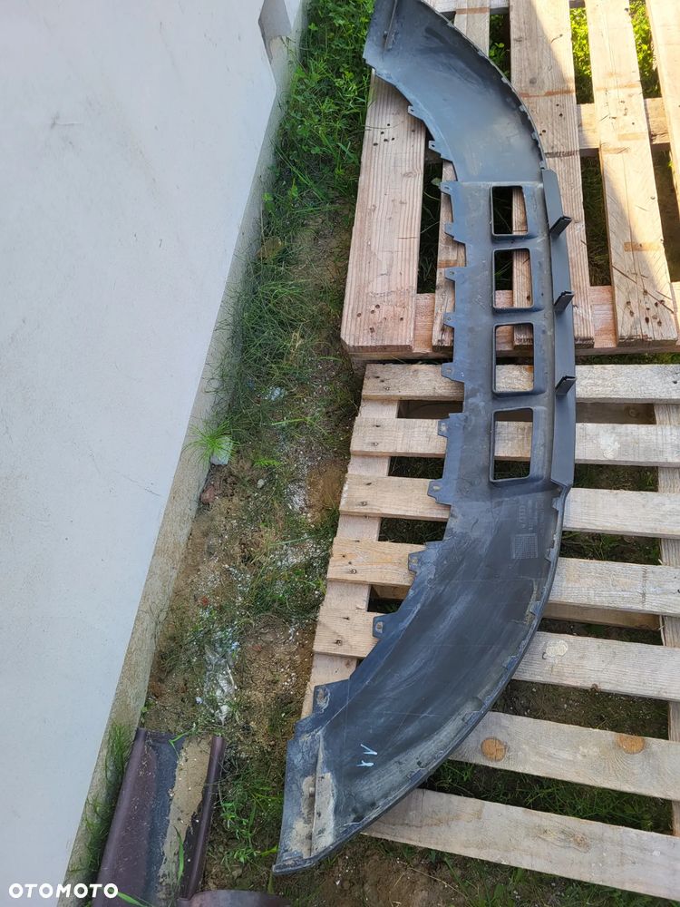 Spoiler Pod Zderzak Przedni Audi Q5 8R0807061C - 4