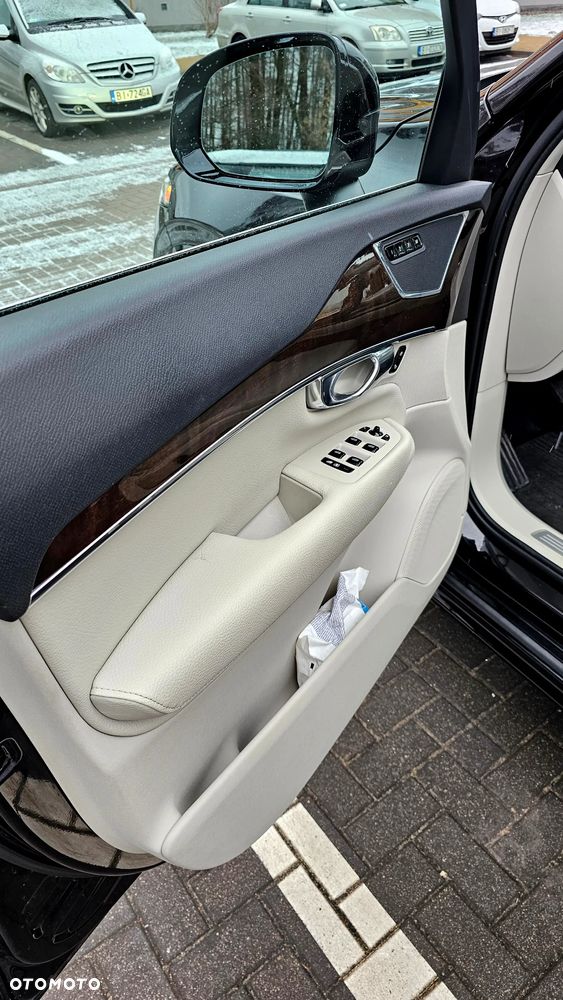 Volvo XC 90 T6 AWD Momentum 7os - 18