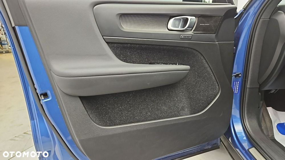 Volvo XC 40 T5 Plug-In Hybrid R-Design - 10