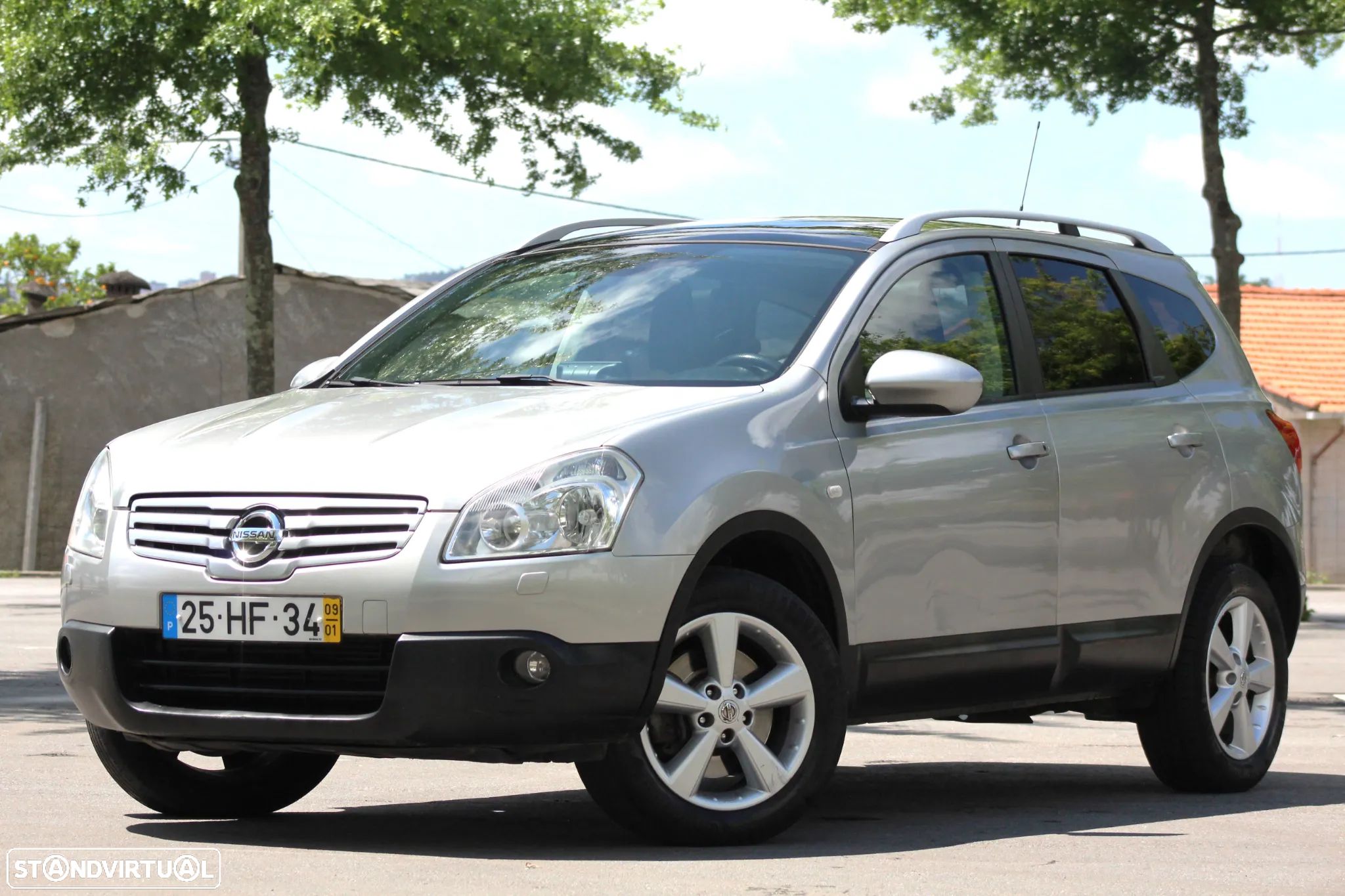 Nissan Qashqai +2 2.0 dCi Tekna Pele Choc +Navi - 1