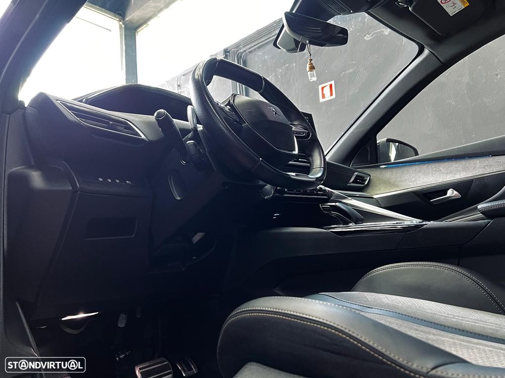 Peugeot 3008 1.6 Hybrid Allure e-EAT8 - 15