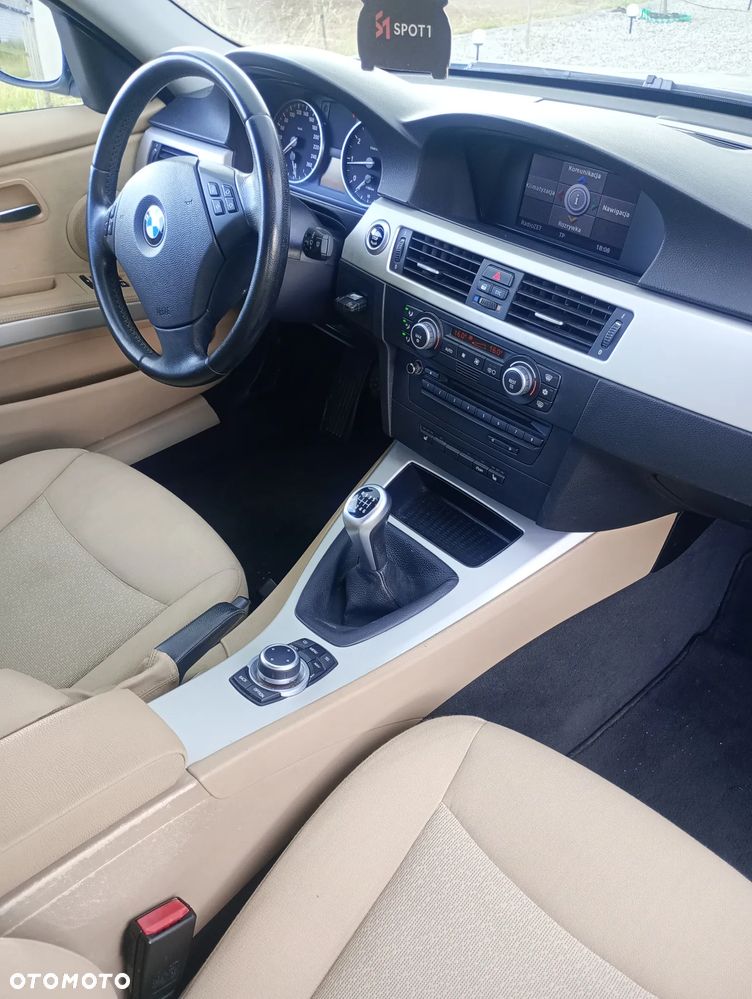 BMW Seria 3 318i Edition Exclusive - 13