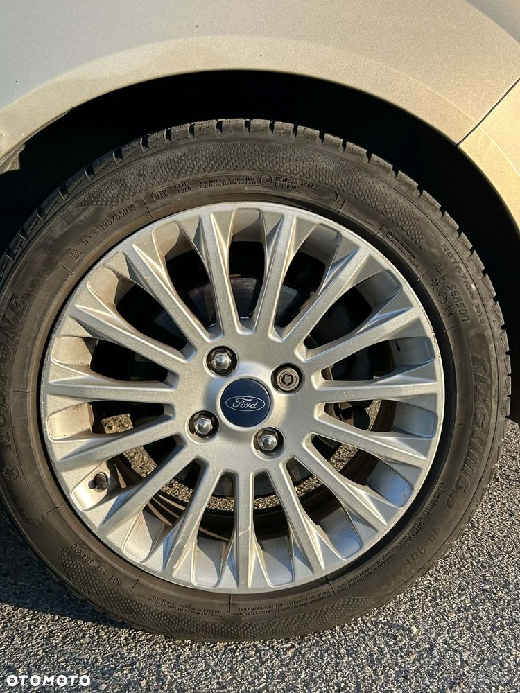 Ford B-MAX 1.6 TDCi SYNC Edition - 13