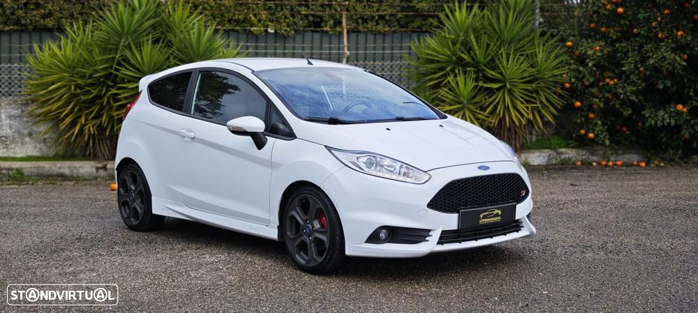 Ford Fiesta 1.6 T ST - 18