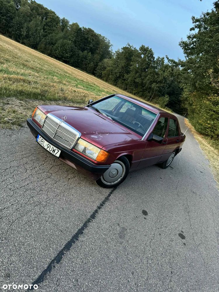 Mercedes-Benz W201 (190) - 1