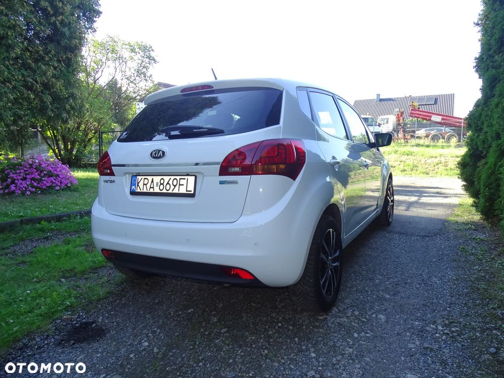 Kia Venga 1.4 CVVT Business Line - 10