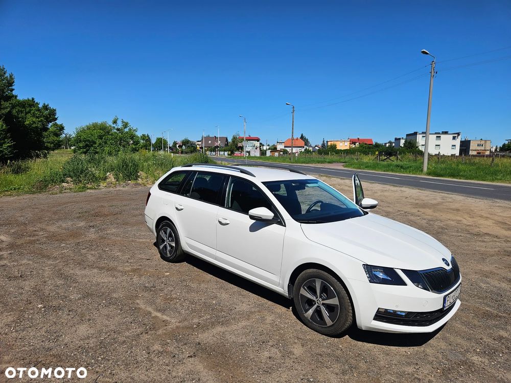 Skoda Octavia 1.6 TDI SCR Business - 3